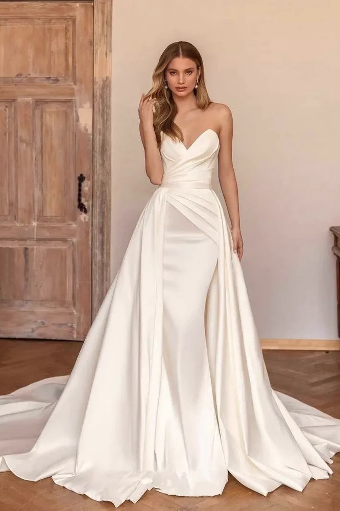 Wedding Dress putih rok circle tipe Art atelier Fifilia.
